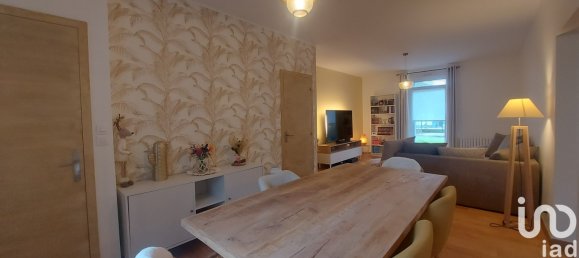 Villa de 4 dormitorios en Trieux, France No. 40903 3