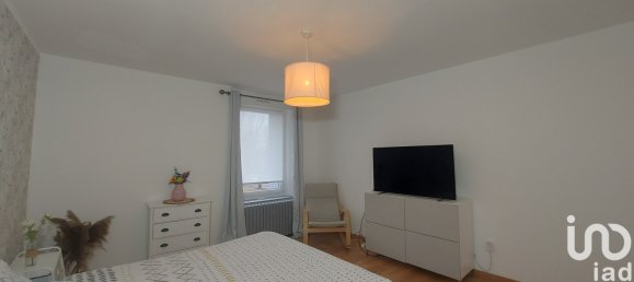 Villa de 4 dormitorios en Trieux, France No. 40903 10