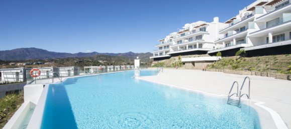 2 Schlafzimmer Wohnung in Estepona, Spain, Nr. 595 4