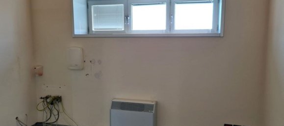 Коммерческая недвижимость 250м² в Куистелло, Италия № 378502 8