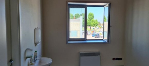 Коммерческая недвижимость 250м² в Куистелло, Италия № 378502 25