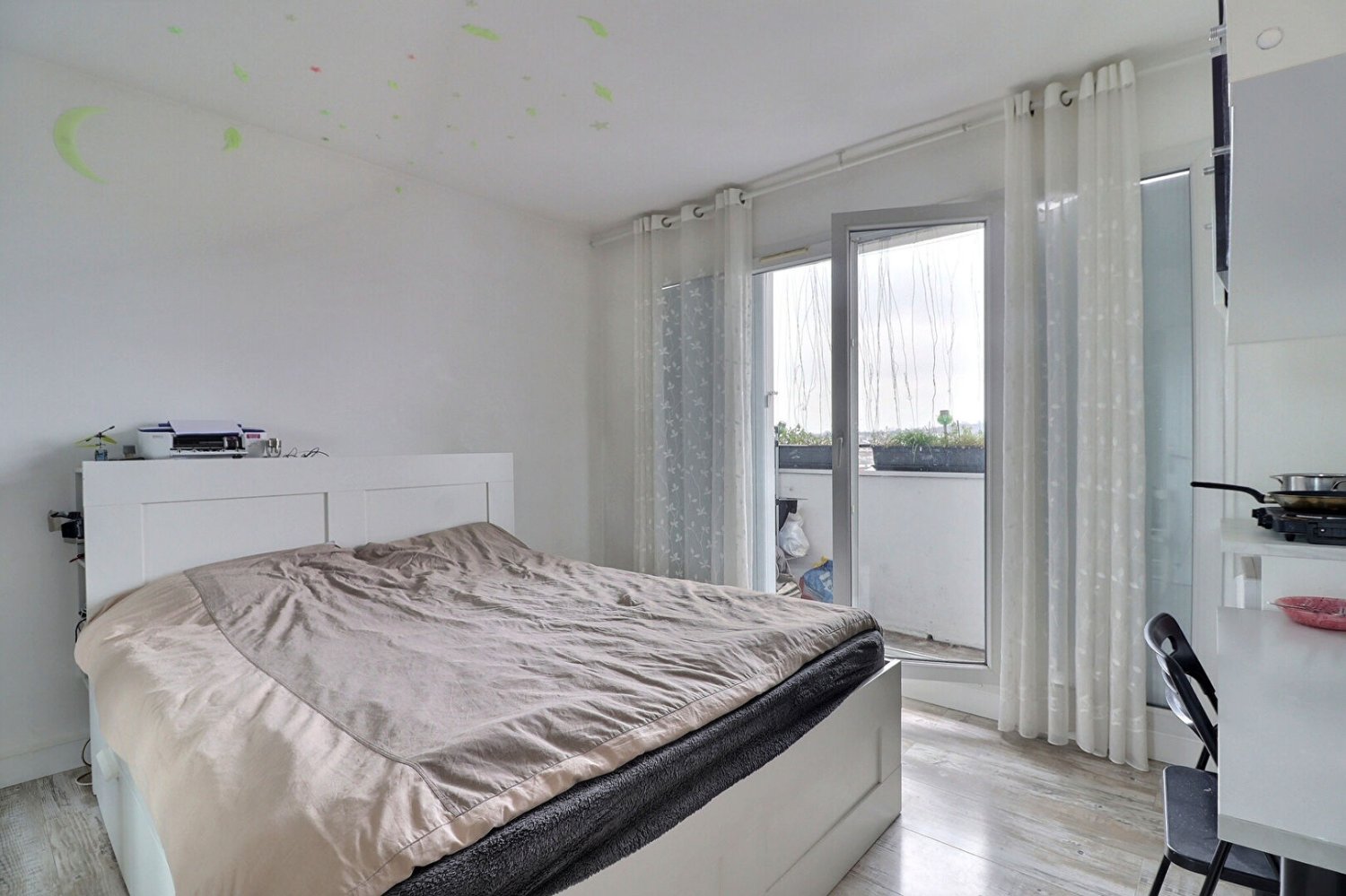 Apartamento de 4 habitaciónes en Saint-Gratien, France No. 364055