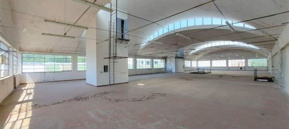 1240m² Warehouse in Gorizia, Italy No. 372640 18