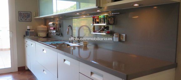 Дом с 4 спальнями в Охен, Испания № 70416 4