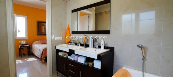 Дом с 4 спальнями в Охен, Испания № 70416 22