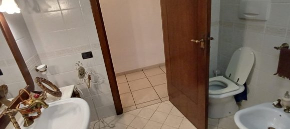 3-salle Appartement à Francavilla Fontana, Italy No. 303145 9