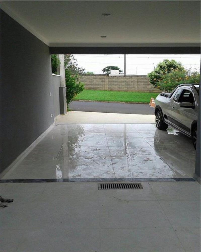 Casa de 3 dormitorios en Sao Paulo, Brazil No. 589796