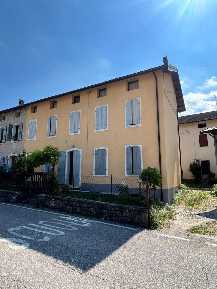 5 غرف نوم منزل في Seren del Grappa, Italy رقم 358118