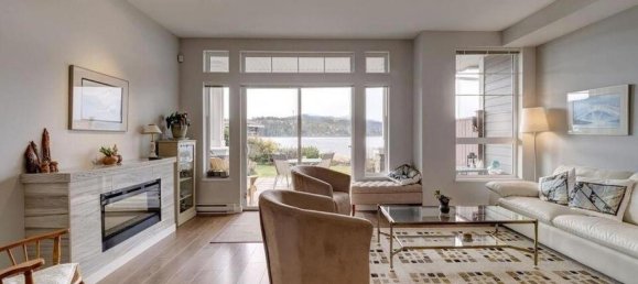 3 bedrooms House in British Columbia, Canada No. 1340 5