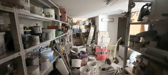  مرآب في Calenzano, Italy 36متر مربع رقم 107355 18