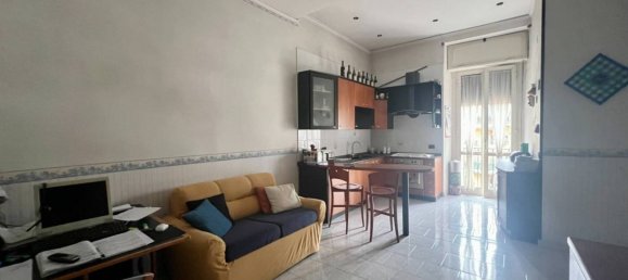 1 bedroom Apartment in Naples, Italy No. 33921 2