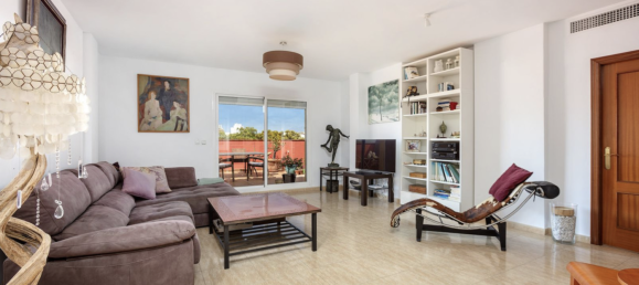 3 bedrooms Penthouse in Marbella, Spain No. 61332 10