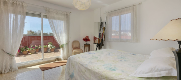 3 bedrooms Penthouse in Marbella, Spain No. 61332 5