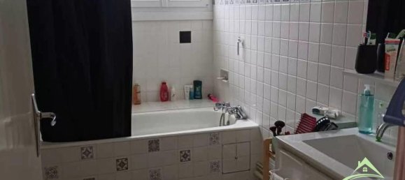 277m² Building in Saint-Junien, France No. 340123 5