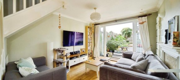 3 bedrooms House in London, United Kingdom No. 11641 8