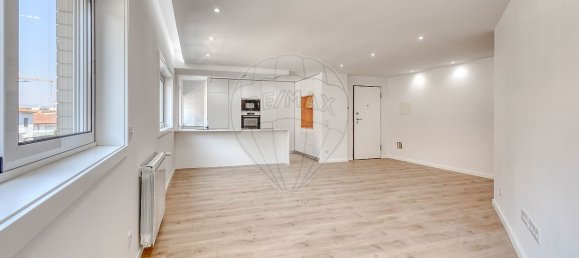 2 bedrooms Apartment in Sao Mamede de Infesta, Portugal No. 252623 8