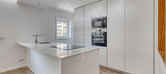 2 bedrooms Apartment in Sao Mamede de Infesta, Portugal No. 252623 4