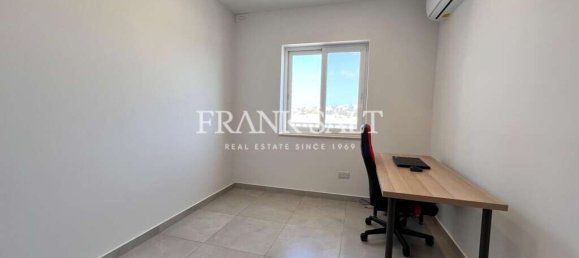 3 bedrooms Penthouse in Gharghur, Malta No. 4625 15