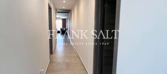3 bedrooms Penthouse in Gharghur, Malta No. 4625 16