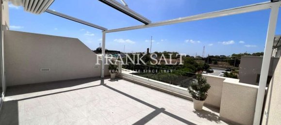 3 bedrooms Penthouse in Gharghur, Malta No. 4625 3