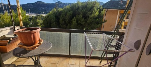 4 rooms Apartment in Ventimiglia, Italy No. 285627 2