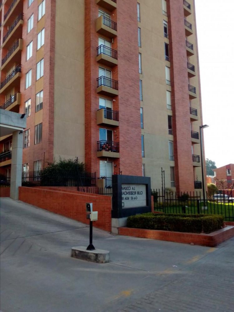 3 bedrooms House in Bogota, Colombia No. 10531