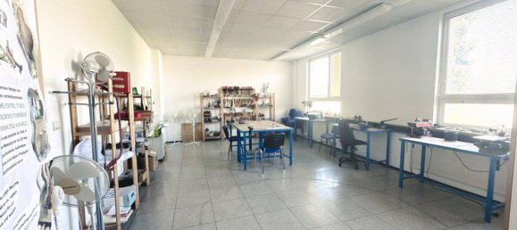 Büro in Ternitz, Austria 1172m², Nr. 184922 9