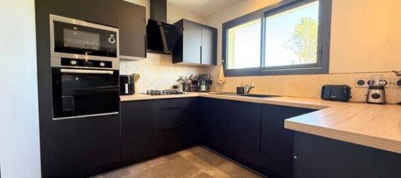 3 bedrooms House in Aire-sur-l'Adour, France No. 299498 3