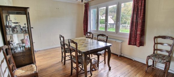 Casa de 4 dormitorios en Nogent-le-Roi, France No. 217222 2