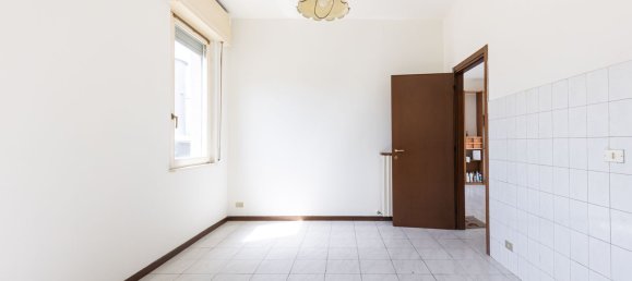 Apartamento de 3 dormitorios en Arosio, Italy No. 359712 10