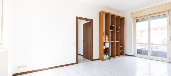 Apartamento de 3 dormitorios en Arosio, Italy No. 359712 4