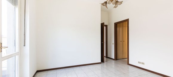 Apartamento de 3 dormitorios en Arosio, Italy No. 359712 23