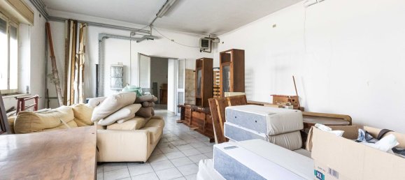 Apartamento de 3 dormitorios en Arosio, Italy No. 359712 37