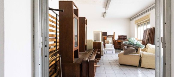 Apartamento de 3 dormitorios en Arosio, Italy No. 359712 36