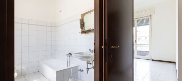 Apartamento de 3 dormitorios en Arosio, Italy No. 359712 26