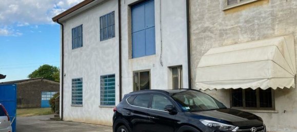 4 rooms House in San Pietro di Morubio, Italy No. 269370 35