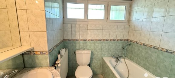 4 Schlafzimmer Haus in Espiet, France, Nr. 282229 10