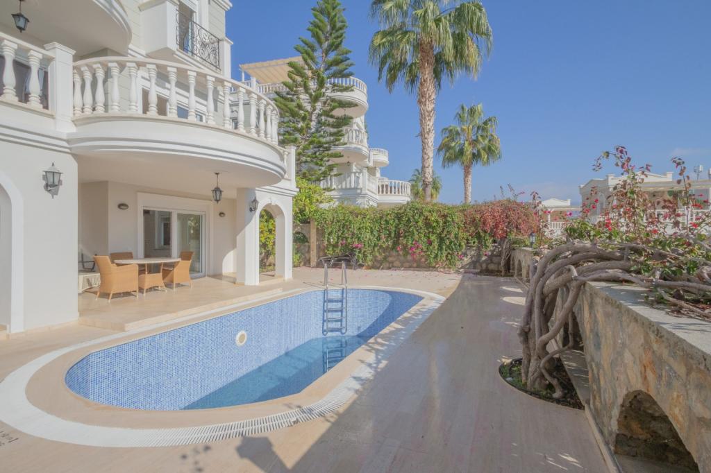 5-salle Villa à Konakli, Turkey No. 17620