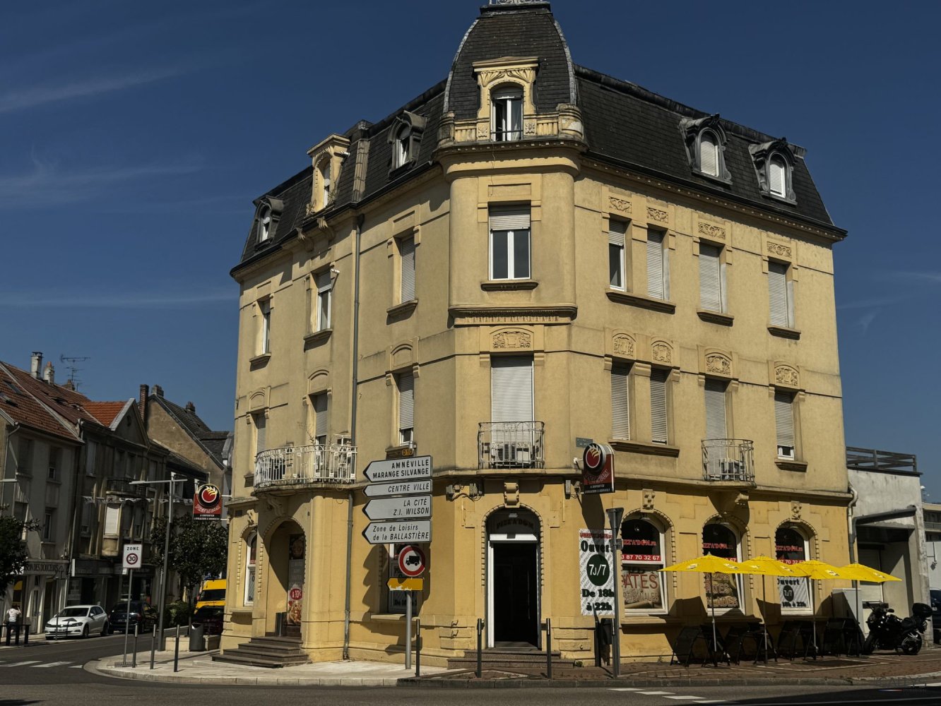 Gewerbliche Immobilie in Hagondange, France 118m², Nr. 263717