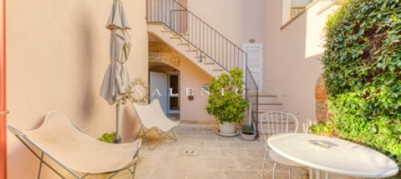 Коммерческая недвижимость с 6 спальнями в Morciano di Leuca, Италия № 147369 4