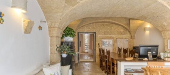 Коммерческая недвижимость с 6 спальнями в Morciano di Leuca, Италия № 147369 7