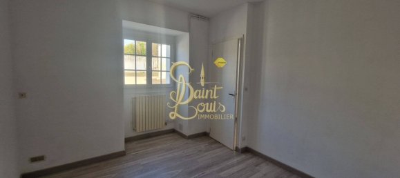 Дом с 3 спальнями в Марсе, Франция № 40823 3