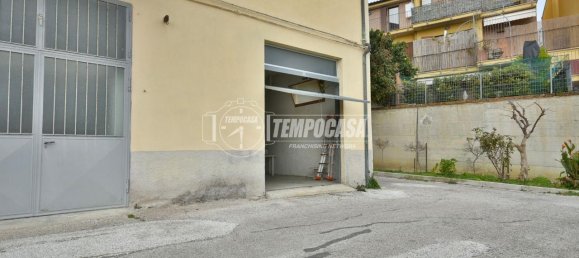 5غرفة شقة في Osimo, Italy رقم 37613 21