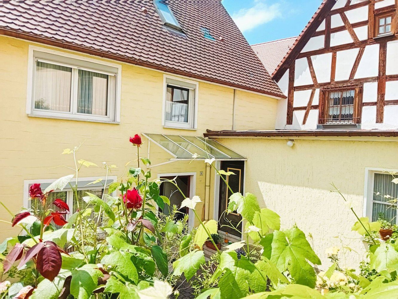 7 rooms Townhouse in Ansbach, Germany No. 219044