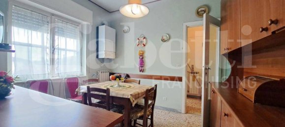 Apartamento de 2 dormitorios en Ardea, Italy No. 112015 10