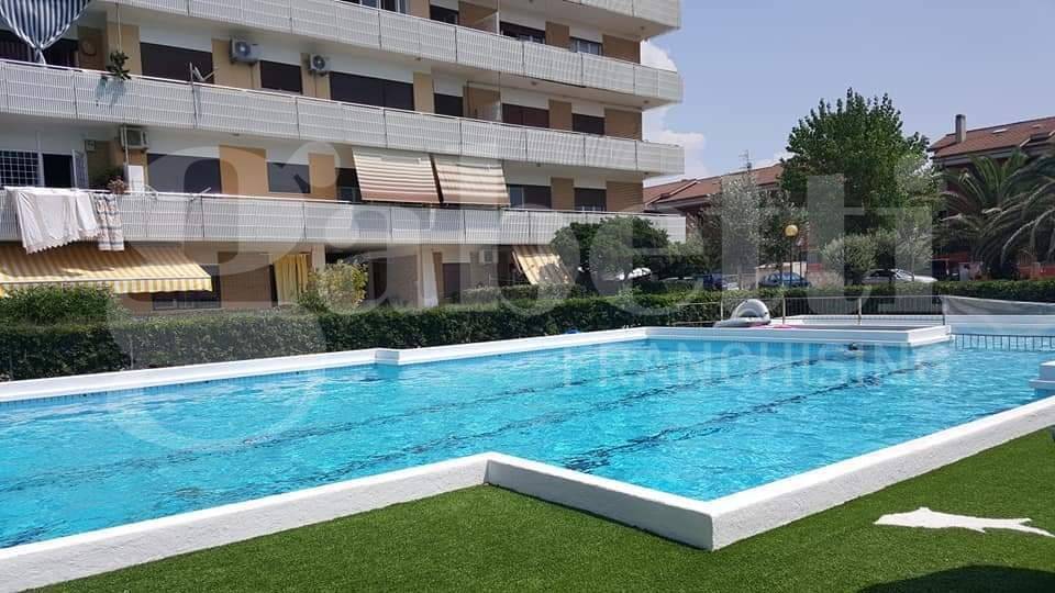 Apartamento de 2 dormitorios en Ardea, Italy No. 112015