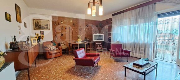 Apartamento de 2 dormitorios en Ardea, Italy No. 112015 7
