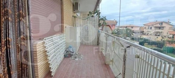 Apartamento de 2 dormitorios en Ardea, Italy No. 112015 17