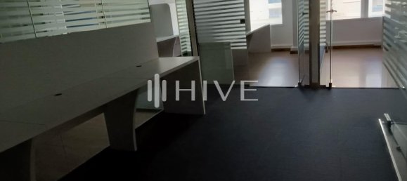 372.2m² Office in Sheikh Zayed Road, UAE No. 65734 4