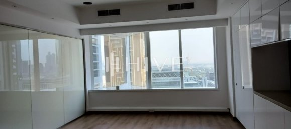 372.2m² Office in Sheikh Zayed Road, UAE No. 65734 12